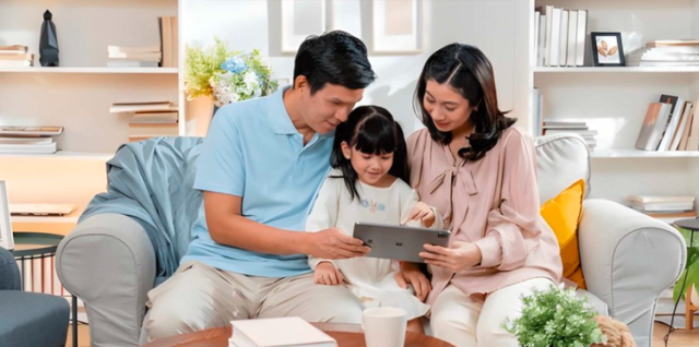 www famous parenting